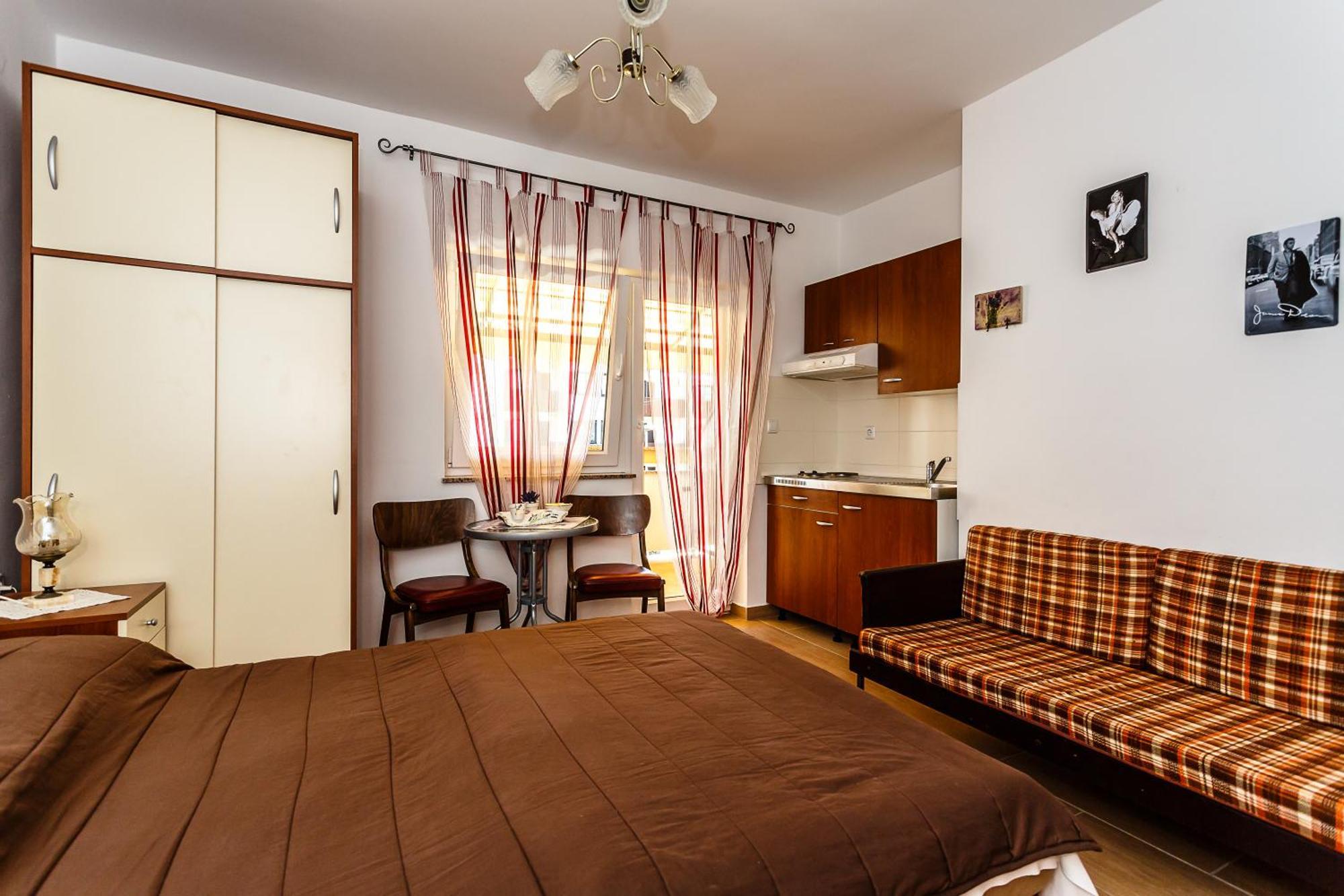 Sara Apartments Malinska Szoba fotó