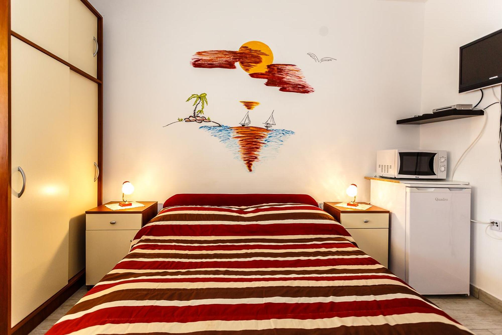 Sara Apartments Malinska Szoba fotó