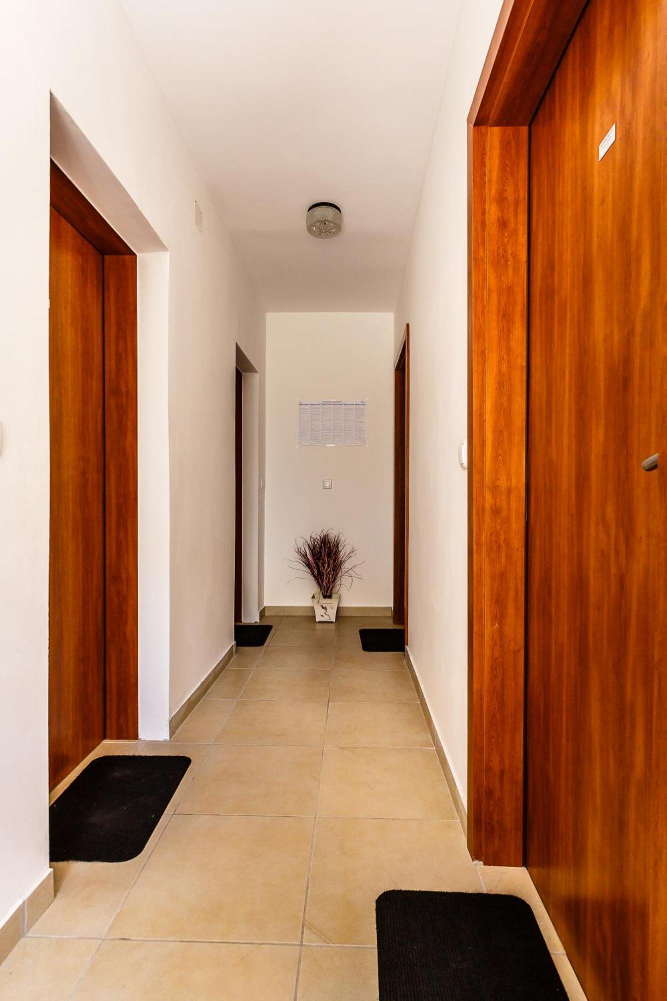 Sara Apartments Malinska Kültér fotó